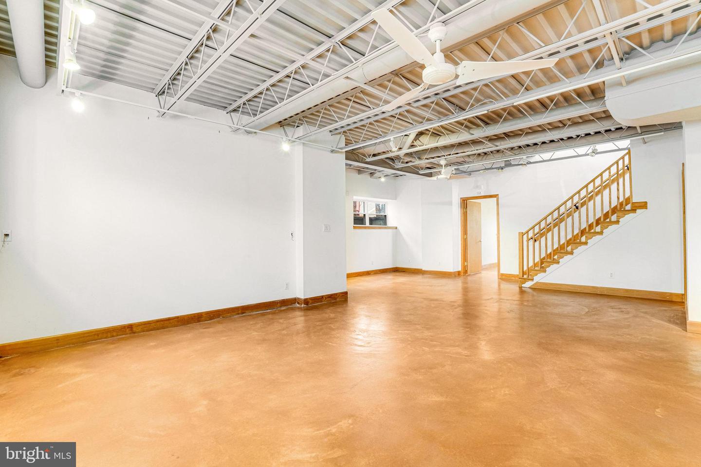2222 N EMERSON ST, ARLINGTON, Virginia 22207, 3 Bedrooms Bedrooms, ,3 BathroomsBathrooms,Residential,For sale,2222 N EMERSON ST,VAAR2052620 MLS # VAAR2052620