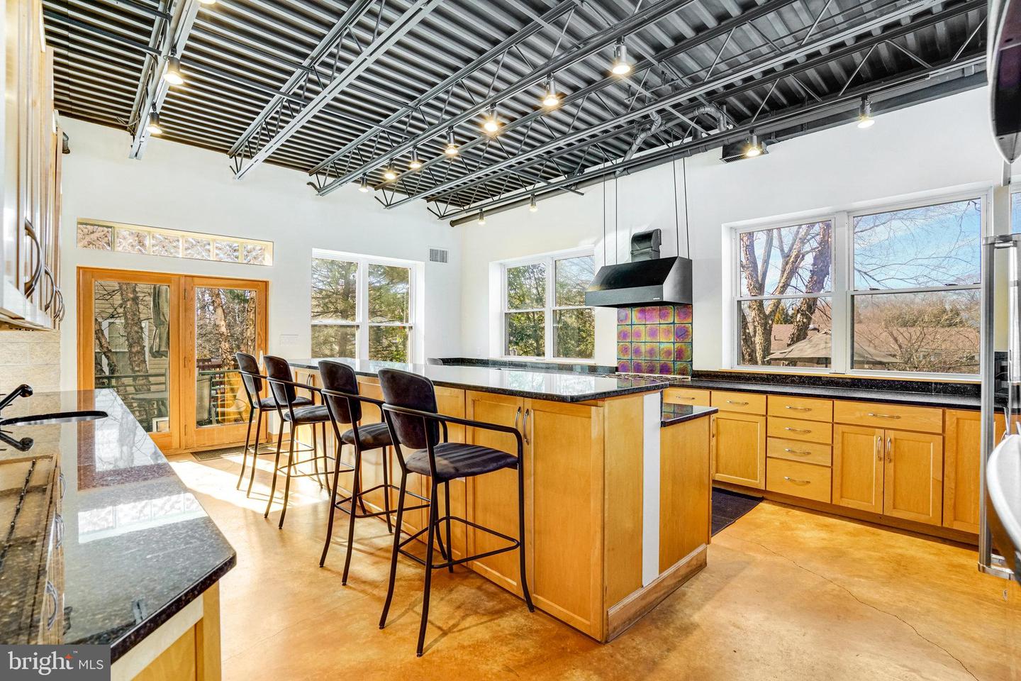2222 N EMERSON ST, ARLINGTON, Virginia 22207, 3 Bedrooms Bedrooms, ,3 BathroomsBathrooms,Residential,For sale,2222 N EMERSON ST,VAAR2052620 MLS # VAAR2052620