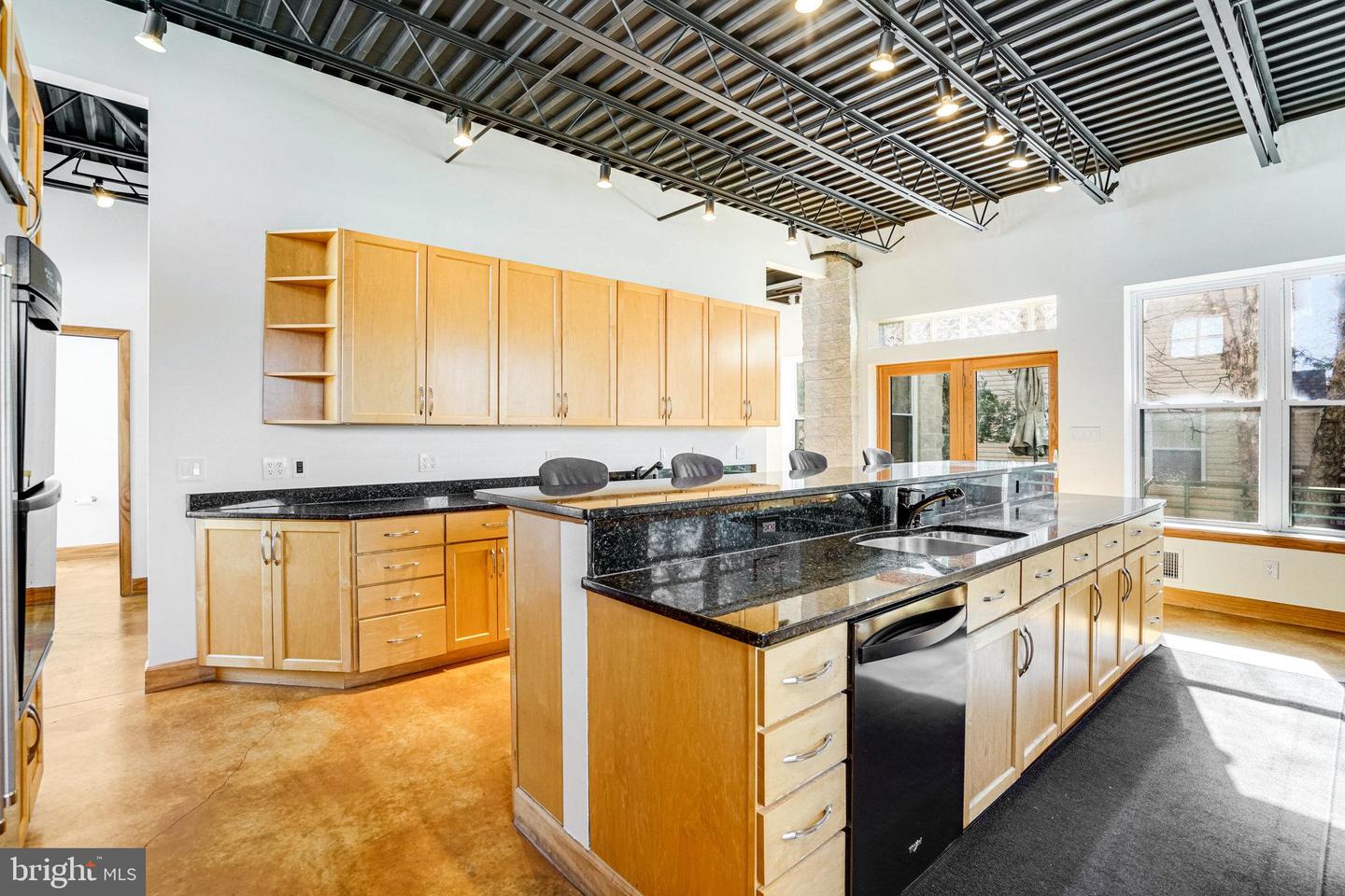 2222 N EMERSON ST, ARLINGTON, Virginia 22207, 3 Bedrooms Bedrooms, ,3 BathroomsBathrooms,Residential,For sale,2222 N EMERSON ST,VAAR2052620 MLS # VAAR2052620