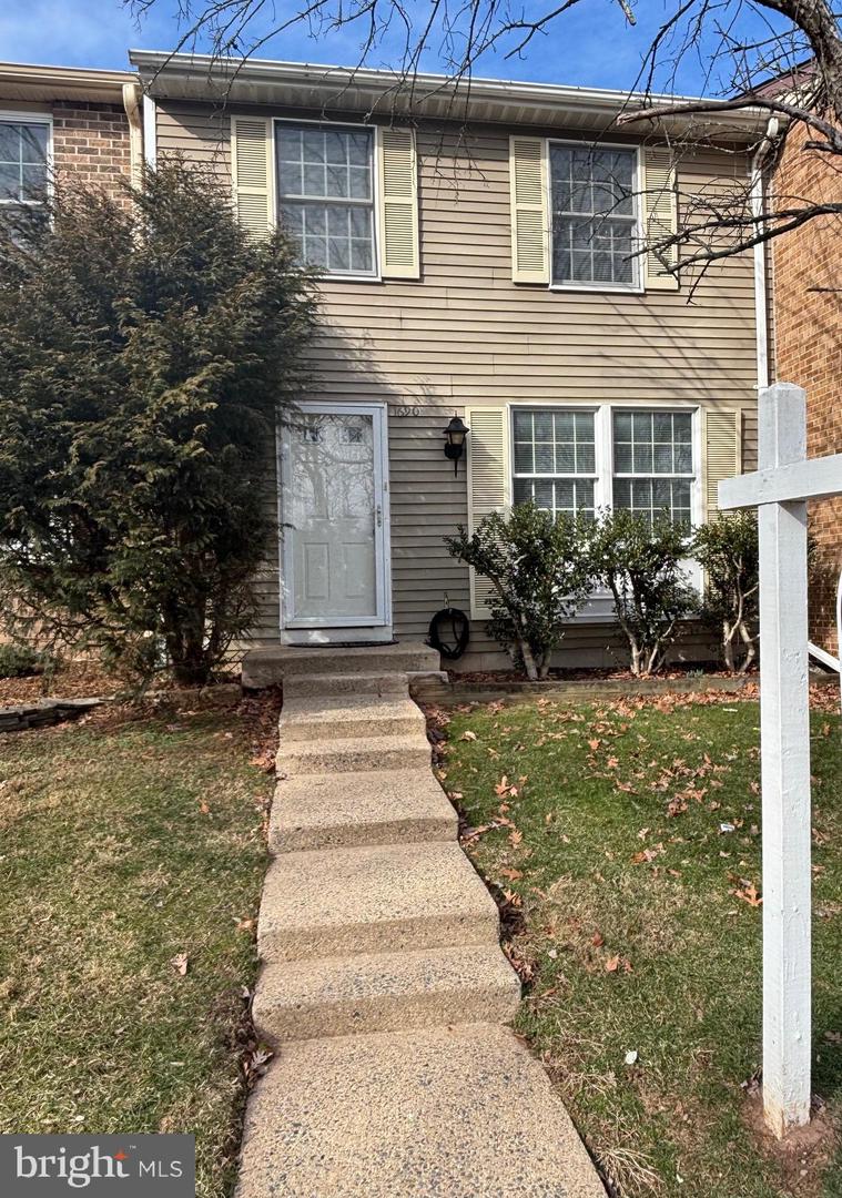 1690 SIERRA WOODS CT, RESTON, Virginia 20194, 2 Bedrooms Bedrooms, ,2 BathroomsBathrooms,Residential,For sale,1690 SIERRA WOODS CT,VAFX2219568 MLS # VAFX2219568