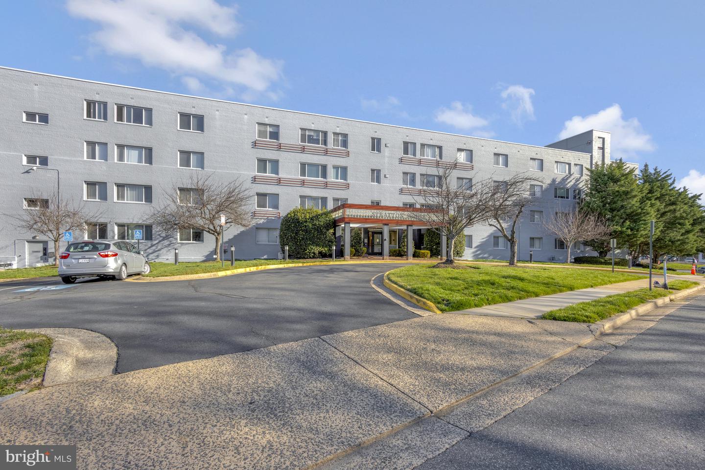 3601 5TH ST S #405, ARLINGTON, Virginia 22204, 1 Bedroom Bedrooms, ,1 BathroomBathrooms,Residential,For sale,3601 5TH ST S #405,VAAR2052964 MLS # VAAR2052964