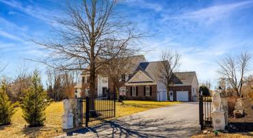 3050 CAMPTOWN CT, HAYMARKET, Virginia 20169, 5 Bedrooms Bedrooms, ,4 BathroomsBathrooms,Residential,For sale,3050 CAMPTOWN CT,VAPW2087456 MLS # VAPW2087456