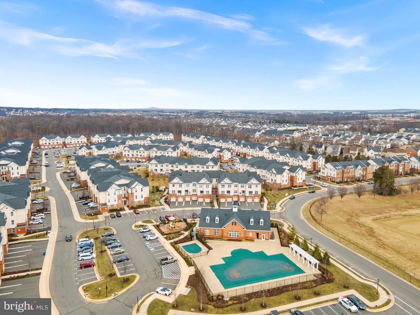 43031 FOXTRAIL WOODS TER #113, ASHBURN, Virginia 20148, 2 Bedrooms Bedrooms, ,2 BathroomsBathrooms,Residential,For sale,43031 FOXTRAIL WOODS TER #113,VALO2088052 MLS # VALO2088052