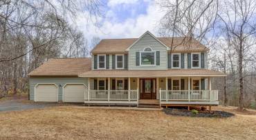 12705 WEST LAKE CIR, SPOTSYLVANIA, Virginia 22553, 4 Bedrooms Bedrooms, ,2 BathroomsBathrooms,Residential,For sale,12705 WEST LAKE CIR,VASP2030866 MLS # VASP2030866