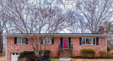 9908 MINBURN ST, GREAT FALLS, Virginia 22066, 4 Bedrooms Bedrooms, ,2 BathroomsBathrooms,Residential,For sale,9908 MINBURN ST,VAFX2223722 MLS # VAFX2223722