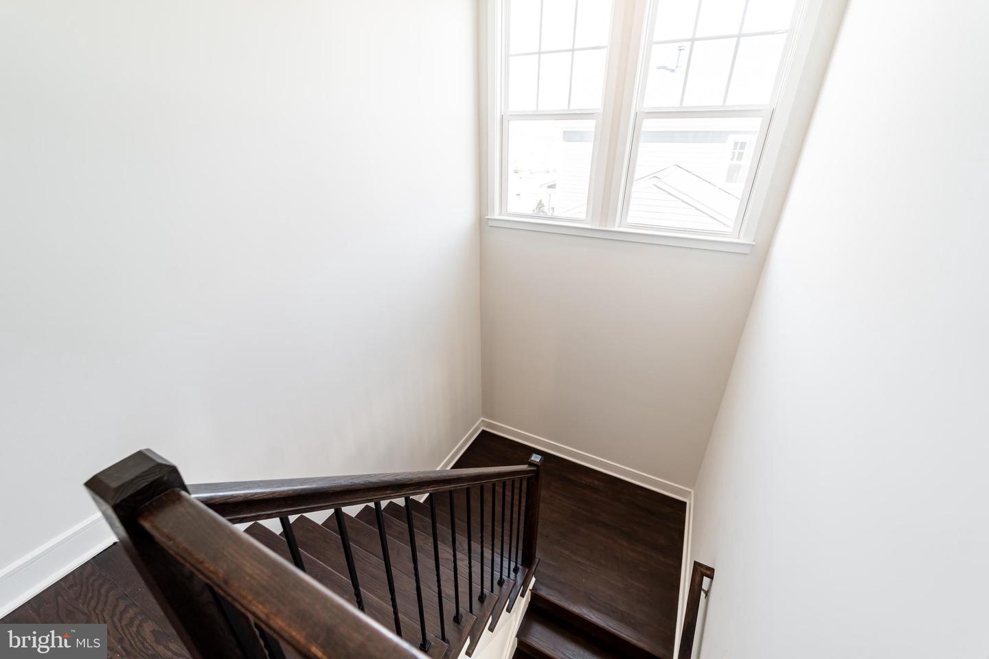 1119 THEMIS ST SE, LEESBURG, Virginia 20175, 5 Bedrooms Bedrooms, ,5 BathroomsBathrooms,Residential,For sale,1119 THEMIS ST SE,VALO2089920 MLS # VALO2089920
