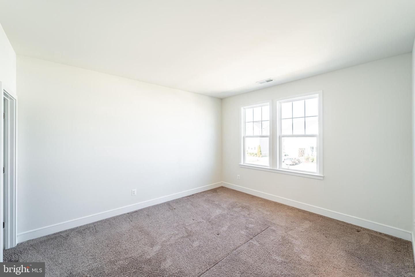 1119 THEMIS ST SE, LEESBURG, Virginia 20175, 5 Bedrooms Bedrooms, ,5 BathroomsBathrooms,Residential,For sale,1119 THEMIS ST SE,VALO2089920 MLS # VALO2089920