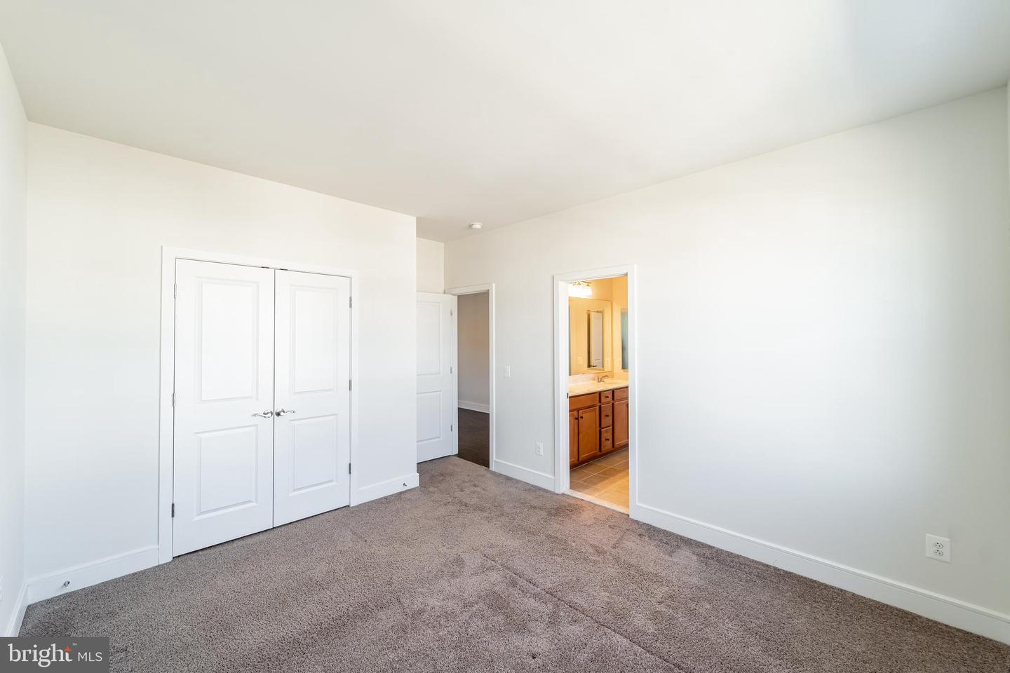 1119 THEMIS ST SE, LEESBURG, Virginia 20175, 5 Bedrooms Bedrooms, ,5 BathroomsBathrooms,Residential,For sale,1119 THEMIS ST SE,VALO2089920 MLS # VALO2089920