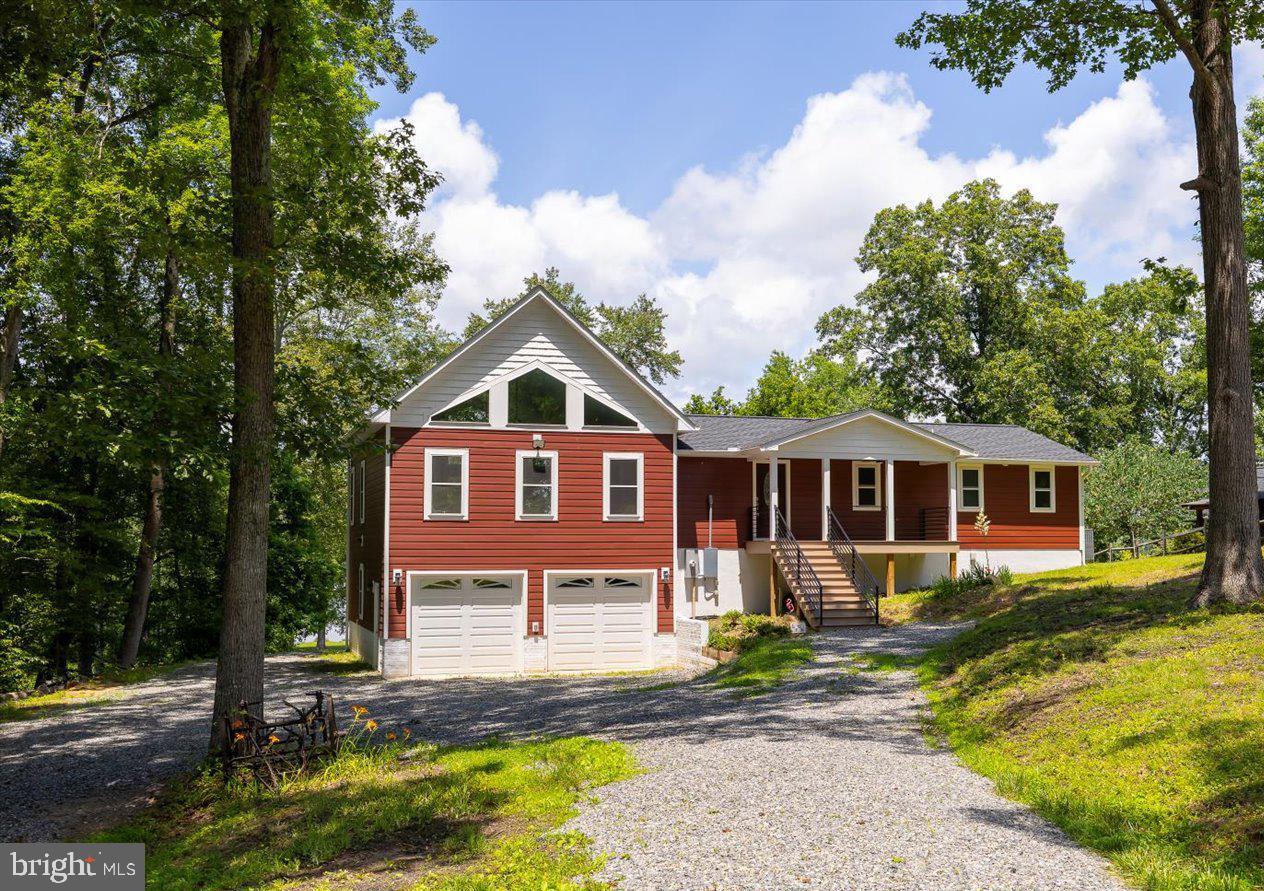 159 PLATEAU RD, LOUISA, Virginia 23093, 3 Bedrooms Bedrooms, 12 Rooms Rooms,3 BathroomsBathrooms,Residential,For sale,159 PLATEAU RD,VALA2007370 MLS # VALA2007370
