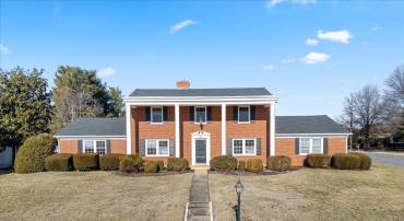 243 DOMINION DR, WAYNESBORO, Virginia 22980, 4 Bedrooms Bedrooms, ,2 BathroomsBathrooms,Residential,For sale,243 DOMINION DR,661253 MLS # 661253