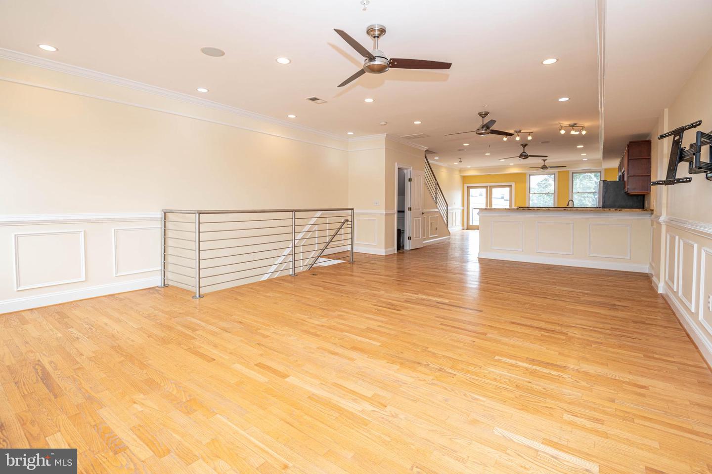 1645 NEW JERSEY AVE NW #2, WASHINGTON, District Of Columbia 20001, 3 Bedrooms Bedrooms, ,2 BathroomsBathrooms,Residential,For sale,1645 NEW JERSEY AVE NW #2,DCDC2187554 MLS # DCDC2187554