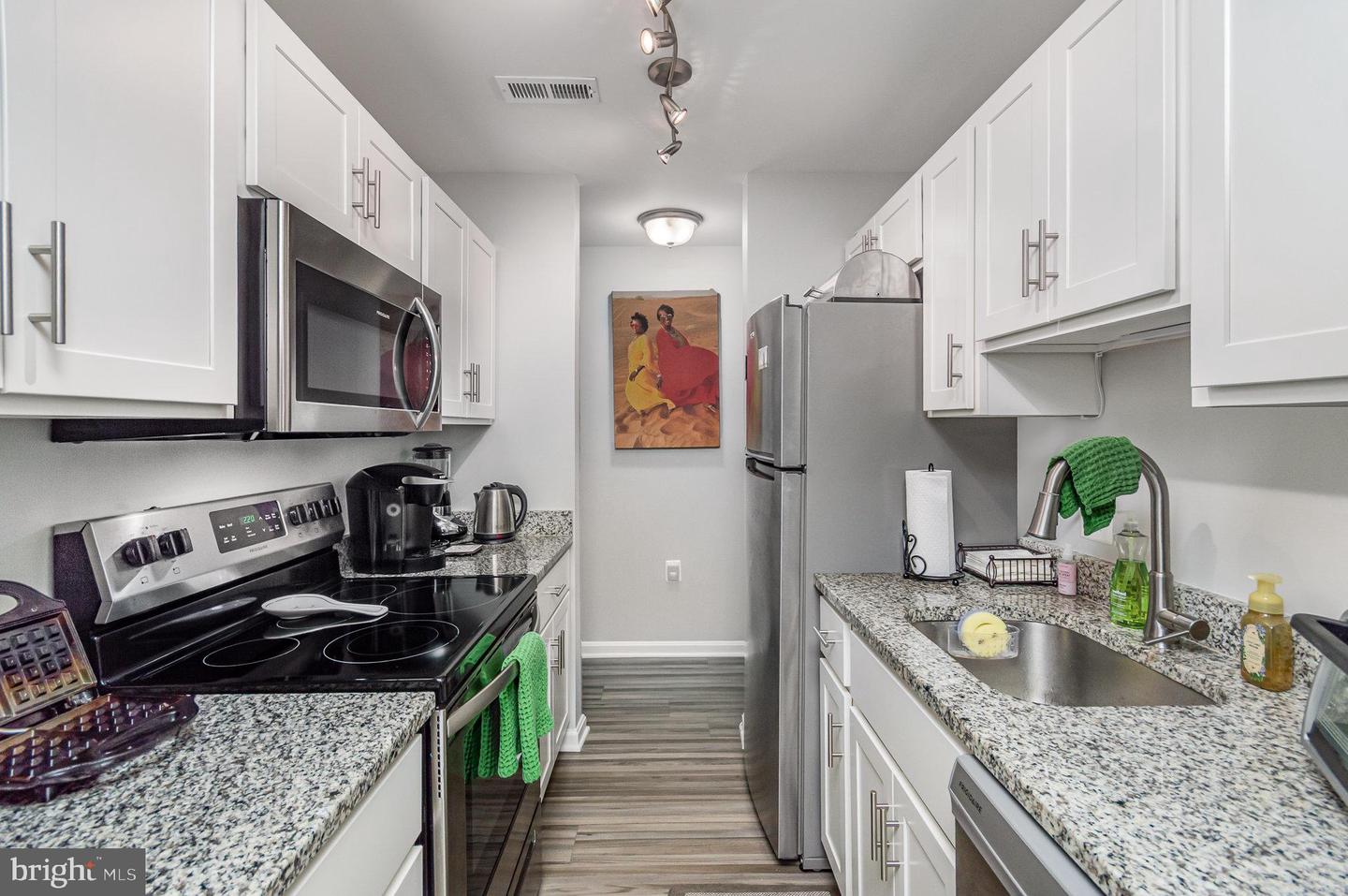 6425 RICHMOND HWY #102, ALEXANDRIA, Virginia 22306, 2 Bedrooms Bedrooms, ,2 BathroomsBathrooms,Residential,For sale,6425 RICHMOND HWY #102,VAFX2224446 MLS # VAFX2224446