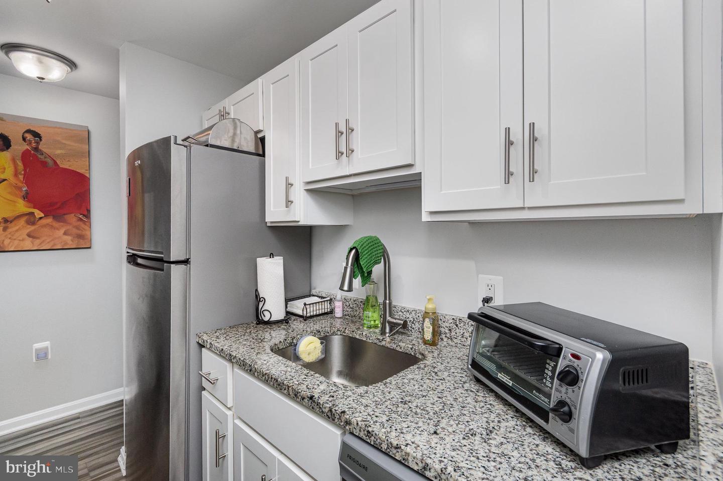 6425 RICHMOND HWY #102, ALEXANDRIA, Virginia 22306, 2 Bedrooms Bedrooms, ,2 BathroomsBathrooms,Residential,For sale,6425 RICHMOND HWY #102,VAFX2224446 MLS # VAFX2224446