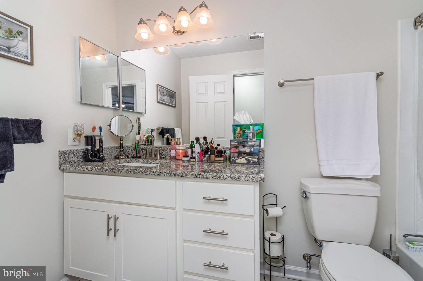 6425 RICHMOND HWY #102, ALEXANDRIA, Virginia 22306, 2 Bedrooms Bedrooms, ,2 BathroomsBathrooms,Residential,For sale,6425 RICHMOND HWY #102,VAFX2224446 MLS # VAFX2224446
