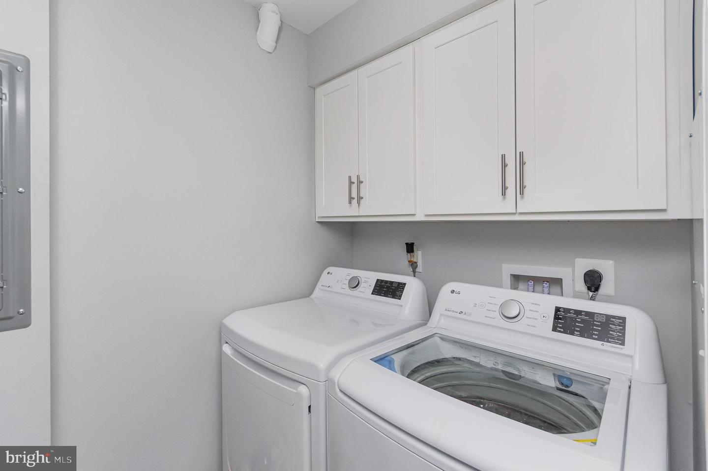 6425 RICHMOND HWY #102, ALEXANDRIA, Virginia 22306, 2 Bedrooms Bedrooms, ,2 BathroomsBathrooms,Residential,For sale,6425 RICHMOND HWY #102,VAFX2224446 MLS # VAFX2224446