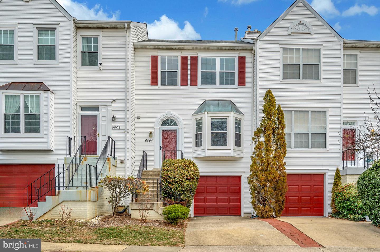 6804 SIGNATURE CIR, ALEXANDRIA, Virginia 22310, 3 Bedrooms Bedrooms, ,2 BathroomsBathrooms,Residential,For sale,6804 SIGNATURE CIR,VAFX2222430 MLS # VAFX2222430