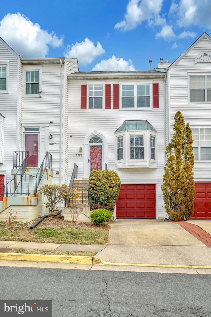 6804 SIGNATURE CIR, ALEXANDRIA, Virginia 22310, 3 Bedrooms Bedrooms, ,2 BathroomsBathrooms,Residential,For sale,6804 SIGNATURE CIR,VAFX2222430 MLS # VAFX2222430