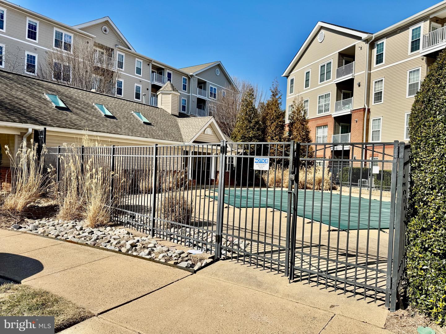 7011 FALLS REACH DR #406, FALLS CHURCH, Virginia 22043, 2 Bedrooms Bedrooms, ,2 BathroomsBathrooms,Residential,For sale,7011 FALLS REACH DR #406,VAFX2224724 MLS # VAFX2224724