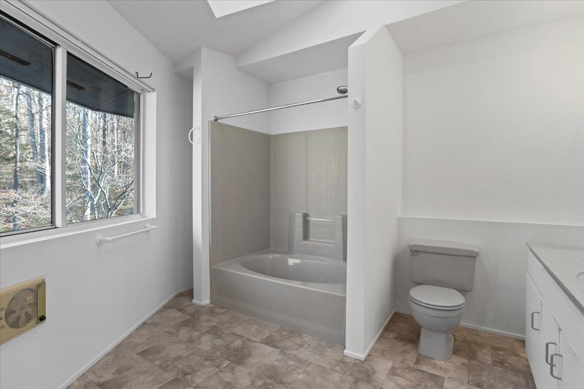 308 BRUSH LEAF LN, MOUNT JACKSON, Virginia 22842, 2 Bedrooms Bedrooms, ,2 BathroomsBathrooms,Residential,308 BRUSH LEAF LN,661352 MLS # 661352