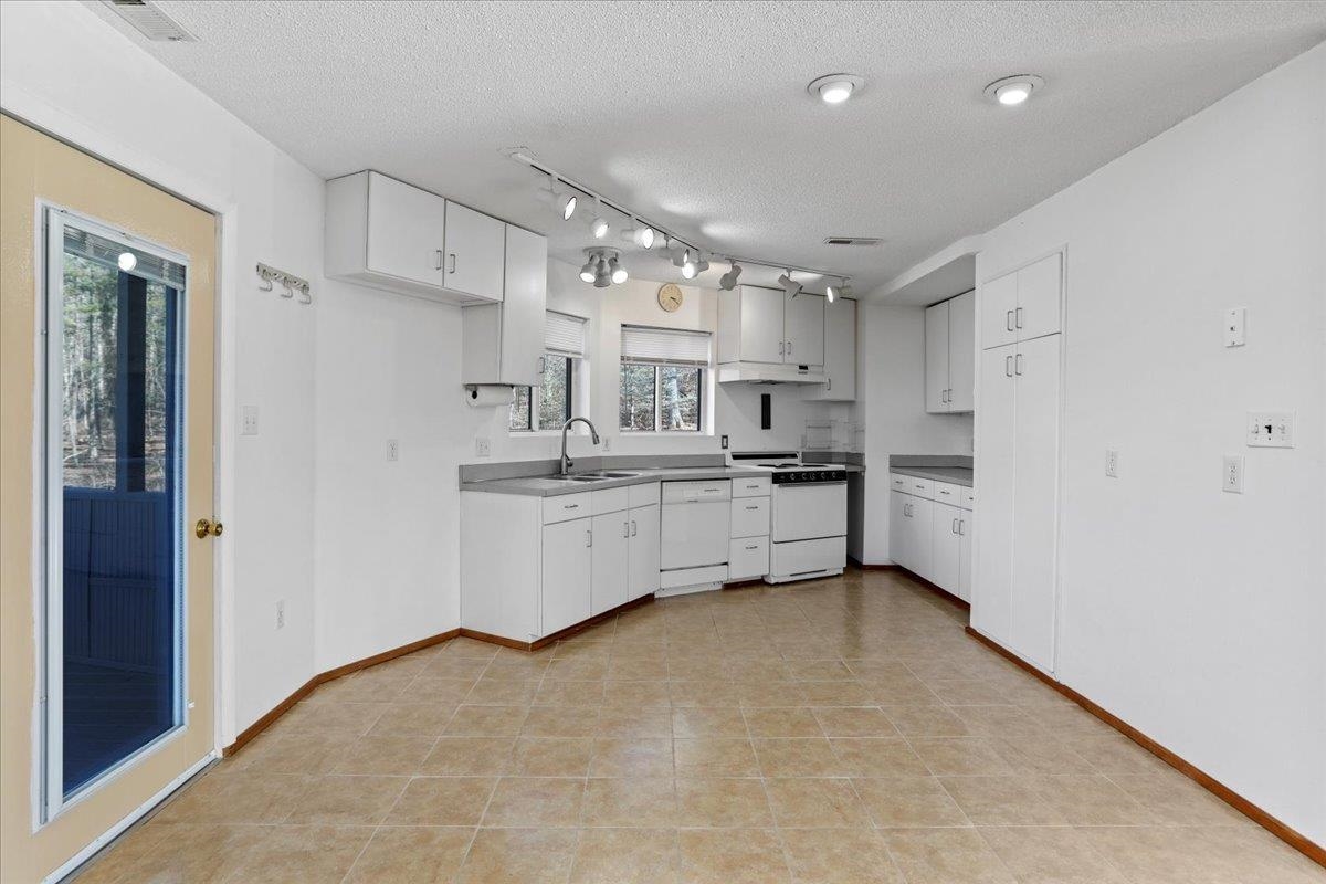 308 BRUSH LEAF LN, MOUNT JACKSON, Virginia 22842, 2 Bedrooms Bedrooms, ,2 BathroomsBathrooms,Residential,308 BRUSH LEAF LN,661352 MLS # 661352