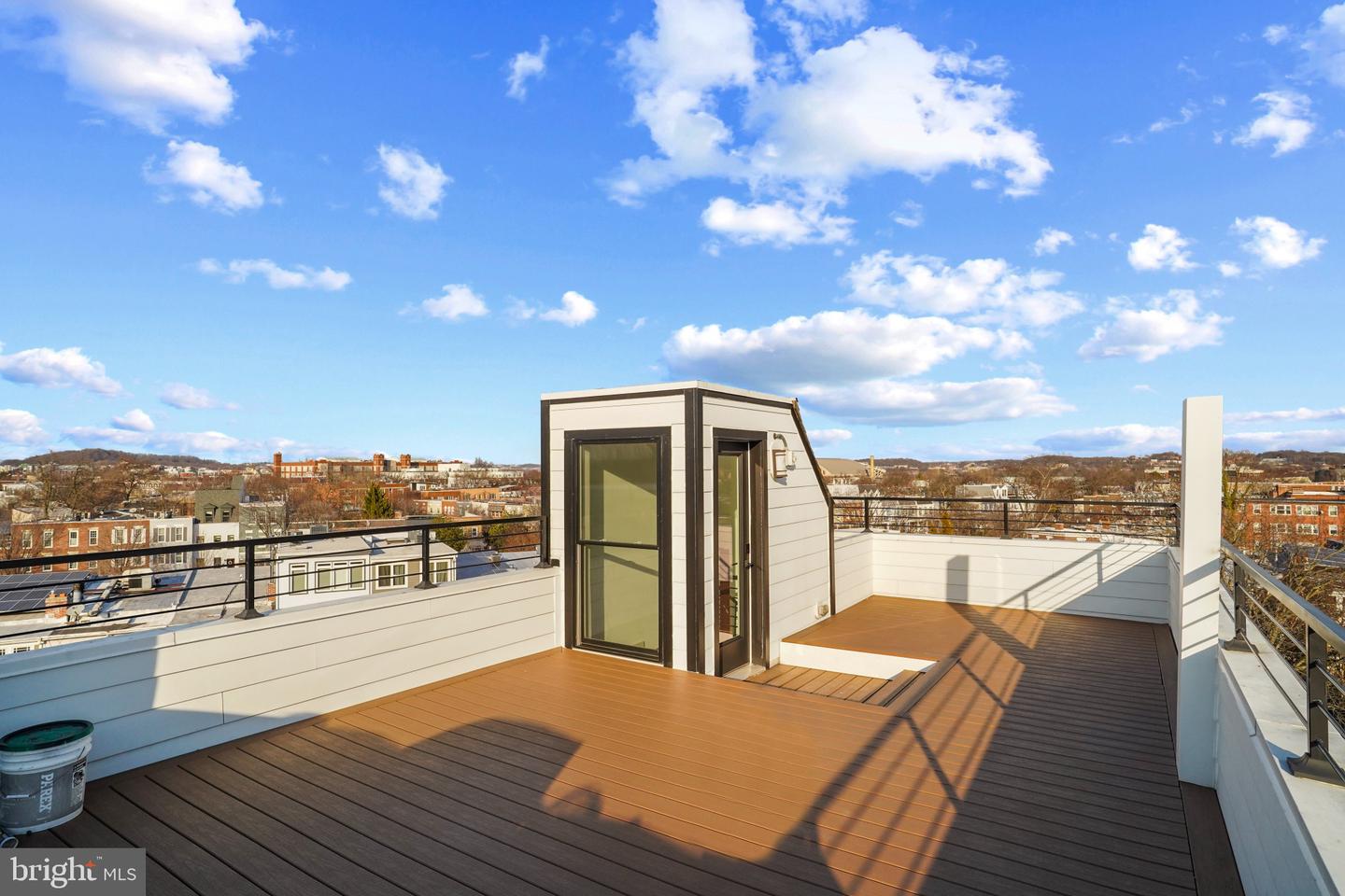 256 15TH ST SE #8, WASHINGTON, District Of Columbia 20003, 3 Bedrooms Bedrooms, ,3 BathroomsBathrooms,Residential,For sale,256 15TH ST SE #8,DCDC2187332 MLS # DCDC2187332