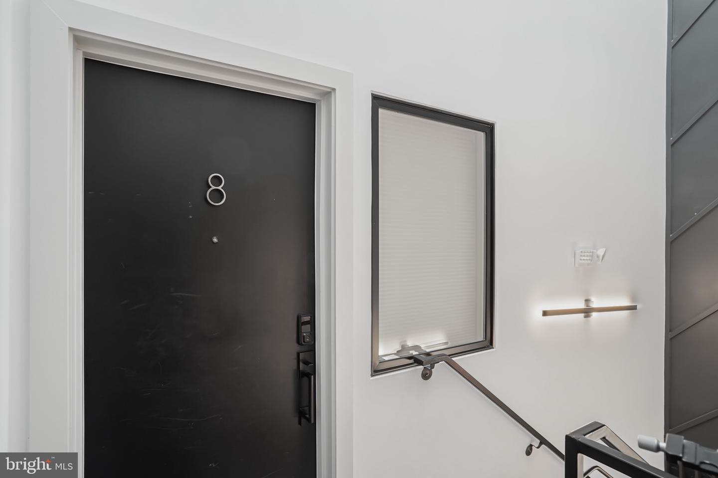256 15TH ST SE #8, WASHINGTON, District Of Columbia 20003, 3 Bedrooms Bedrooms, ,3 BathroomsBathrooms,Residential,For sale,256 15TH ST SE #8,DCDC2187332 MLS # DCDC2187332