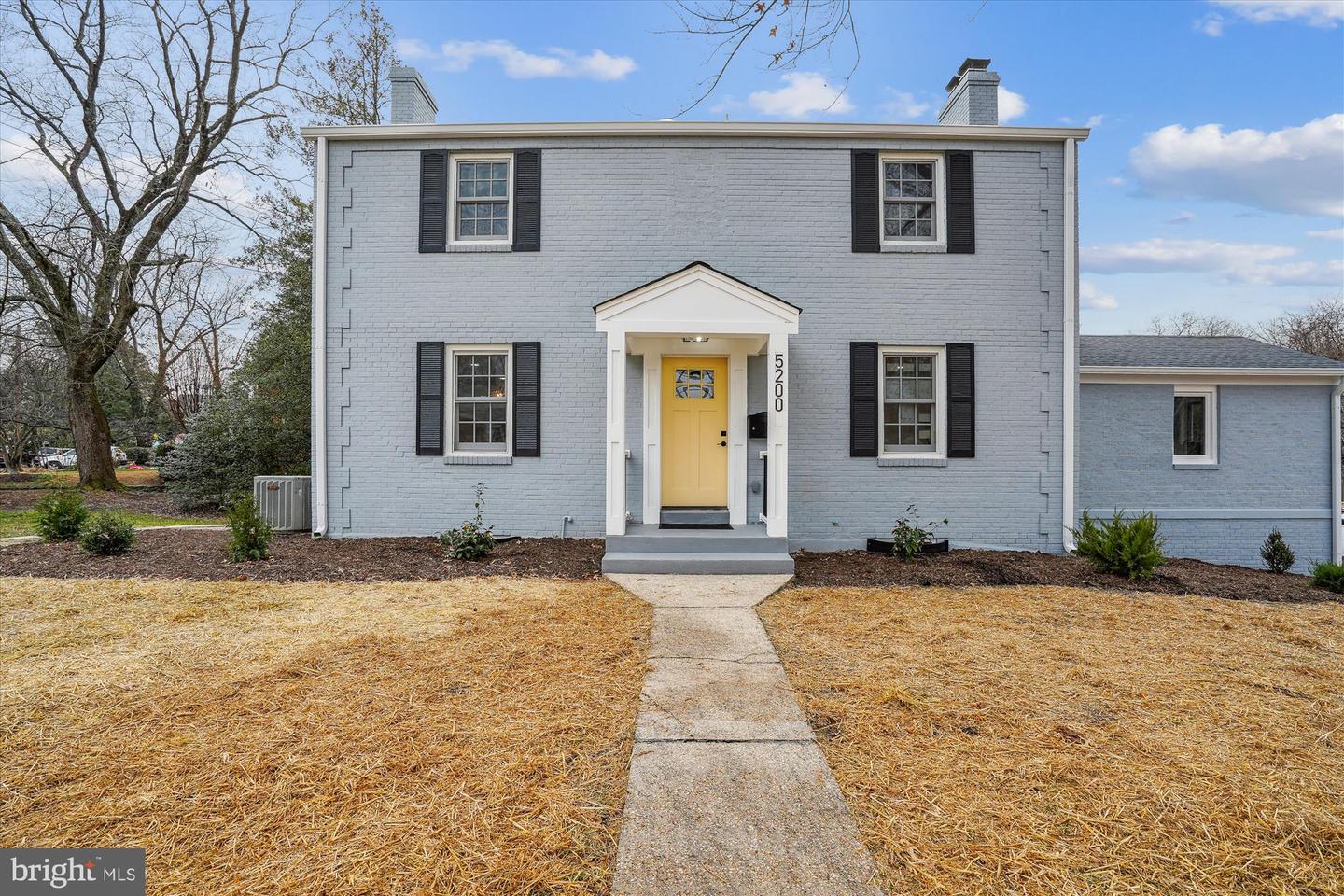 5200 WILLIAMSBURG BLVD, ARLINGTON, Virginia 22207, 5 Bedrooms Bedrooms, ,4 BathroomsBathrooms,Residential,For sale,5200 WILLIAMSBURG BLVD,VAAR2053990 MLS # VAAR2053990