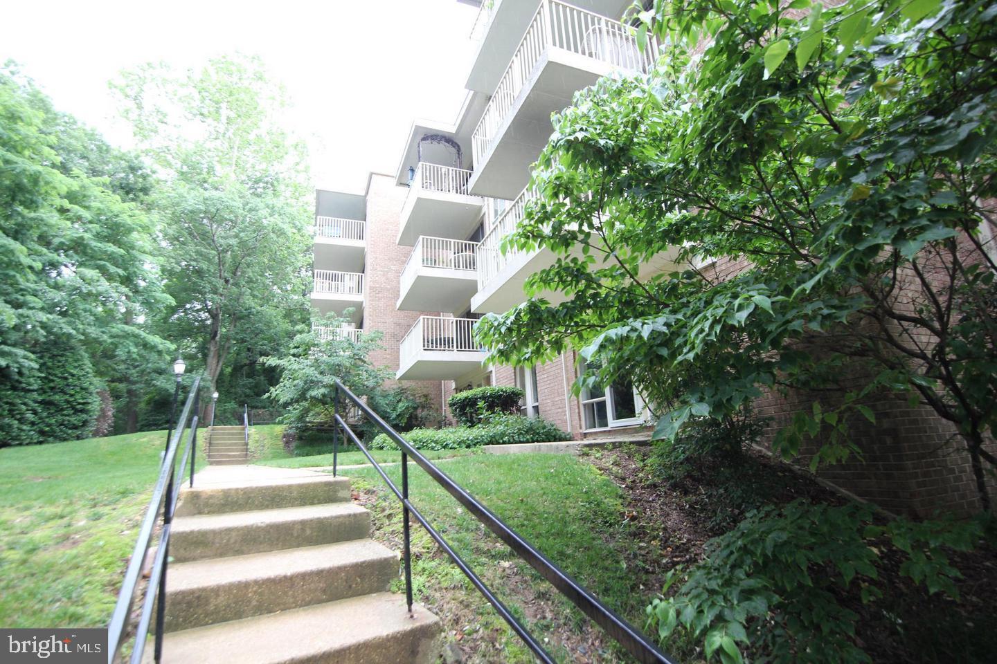 2607 REDCOAT DR #251, ALEXANDRIA, Virginia 22303, 1 Bedroom Bedrooms, 1 Room Rooms,1 BathroomBathrooms,Residential,For sale,2607 REDCOAT DR #251,VAFX2224884 MLS # VAFX2224884