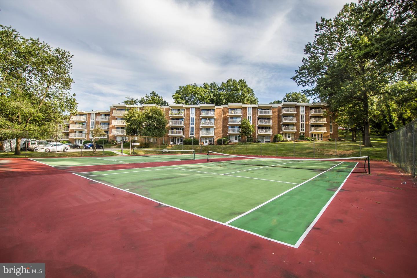 2607 REDCOAT DR #251, ALEXANDRIA, Virginia 22303, 1 Bedroom Bedrooms, 1 Room Rooms,1 BathroomBathrooms,Residential,For sale,2607 REDCOAT DR #251,VAFX2224884 MLS # VAFX2224884