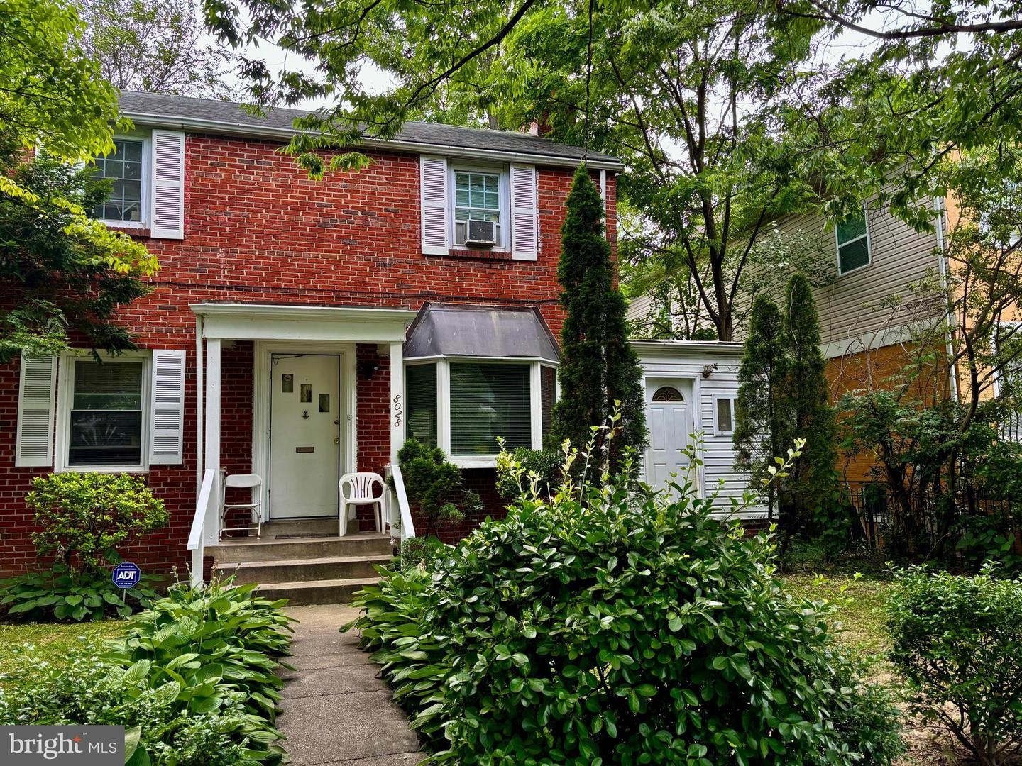 8028 EASTERN AVE NW, WASHINGTON, District Of Columbia 20012, 4 Bedrooms Bedrooms, ,2 BathroomsBathrooms,Residential,For sale,8028 EASTERN AVE NW,DCDC2183576 MLS # DCDC2183576