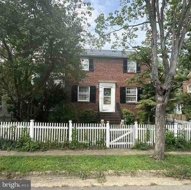 15 W SPRING ST, ALEXANDRIA, Virginia 22301, 3 Bedrooms Bedrooms, 6 Rooms Rooms,1 BathroomBathrooms,Residential,For sale,15 W SPRING ST,VAAX2037512 MLS # VAAX2037512