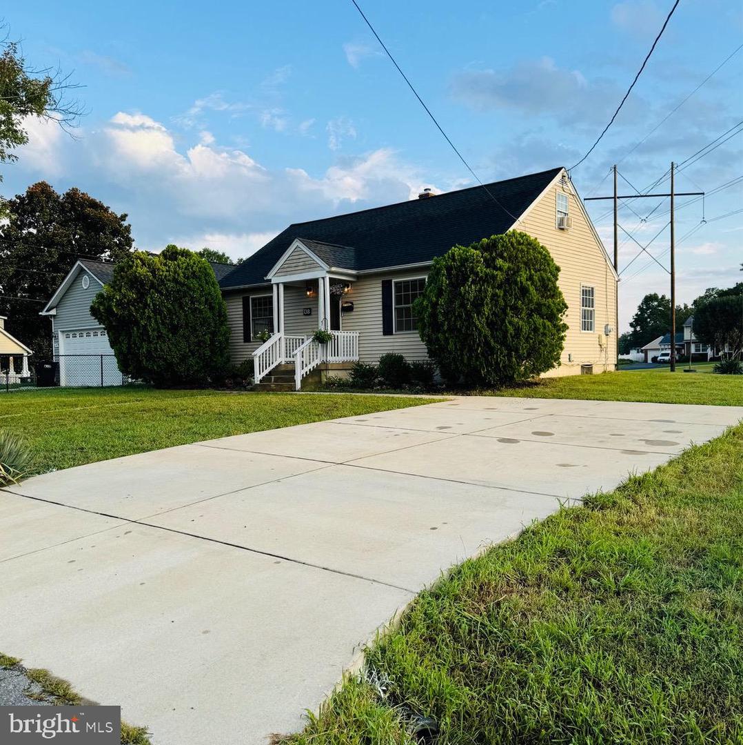 138 RIDGEWAY ST, FREDERICKSBURG, Virginia 22401, 3 Bedrooms Bedrooms, 3 Rooms Rooms,1 BathroomBathrooms,Residential,For sale,138 RIDGEWAY ST,VAFB2006898 MLS # VAFB2006898