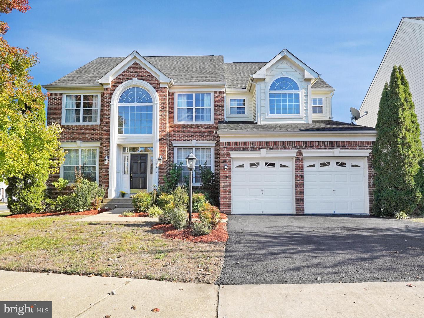 2817 COMPASS CIR, WOODBRIDGE, Virginia 22191, 5 Bedrooms Bedrooms, ,4 BathroomsBathrooms,Residential,For sale,2817 COMPASS CIR,VAPW2083276 MLS # VAPW2083276