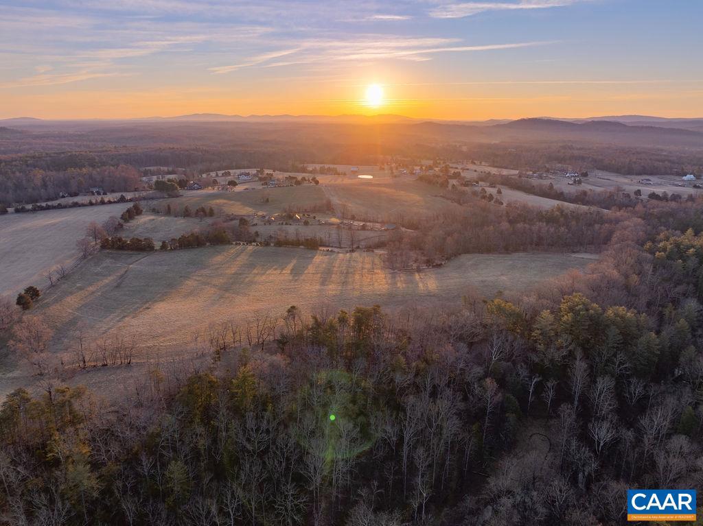 2292 BROWNS GAP TPKE, CHARLOTTESVILLE, Virginia 22901, ,Farm,For sale,2292 BROWNS GAP TPKE,661383 MLS # 661383