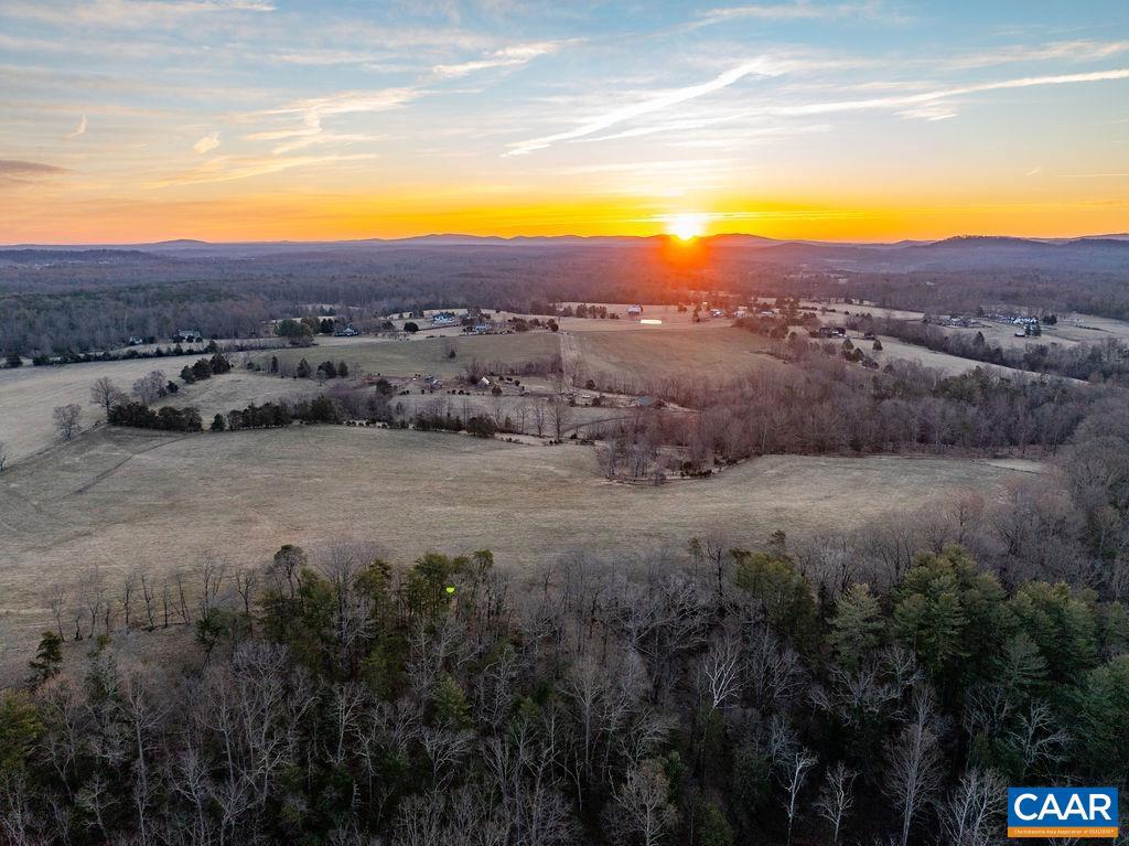 2292 BROWNS GAP TPKE, CHARLOTTESVILLE, Virginia 22901, ,Farm,For sale,2292 BROWNS GAP TPKE,661383 MLS # 661383