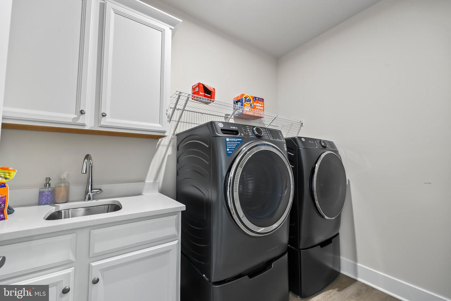 18126 MARSH PINE RD, DUMFRIES, Virginia 22026, 4 Bedrooms Bedrooms, ,3 BathroomsBathrooms,Residential,For sale,18126 MARSH PINE RD,VAPW2087958 MLS # VAPW2087958