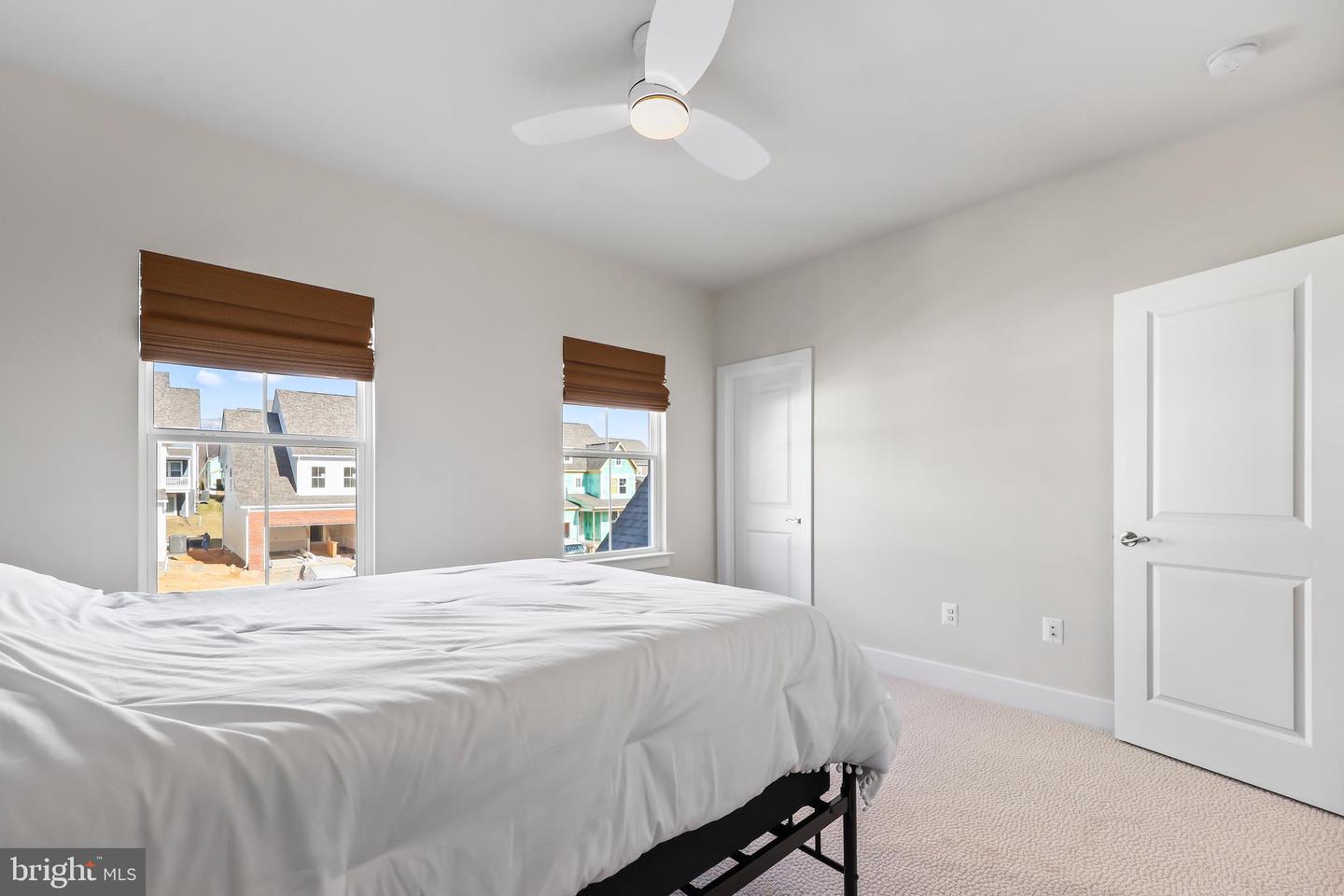 18126 MARSH PINE RD, DUMFRIES, Virginia 22026, 4 Bedrooms Bedrooms, ,3 BathroomsBathrooms,Residential,For sale,18126 MARSH PINE RD,VAPW2087958 MLS # VAPW2087958