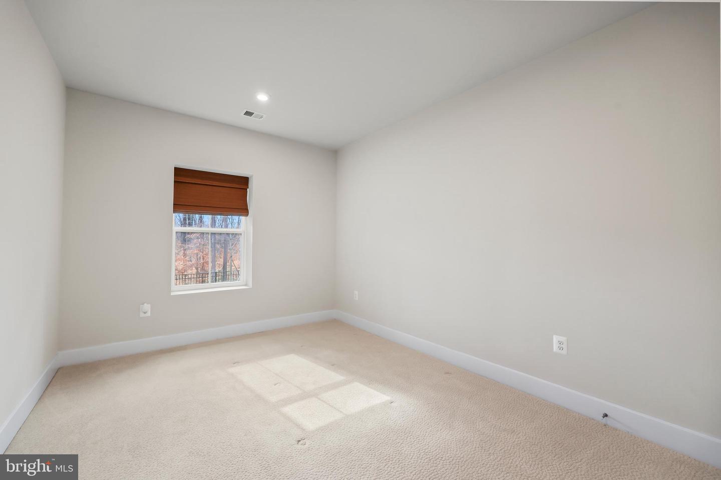 18126 MARSH PINE RD, DUMFRIES, Virginia 22026, 4 Bedrooms Bedrooms, ,3 BathroomsBathrooms,Residential,For sale,18126 MARSH PINE RD,VAPW2087958 MLS # VAPW2087958