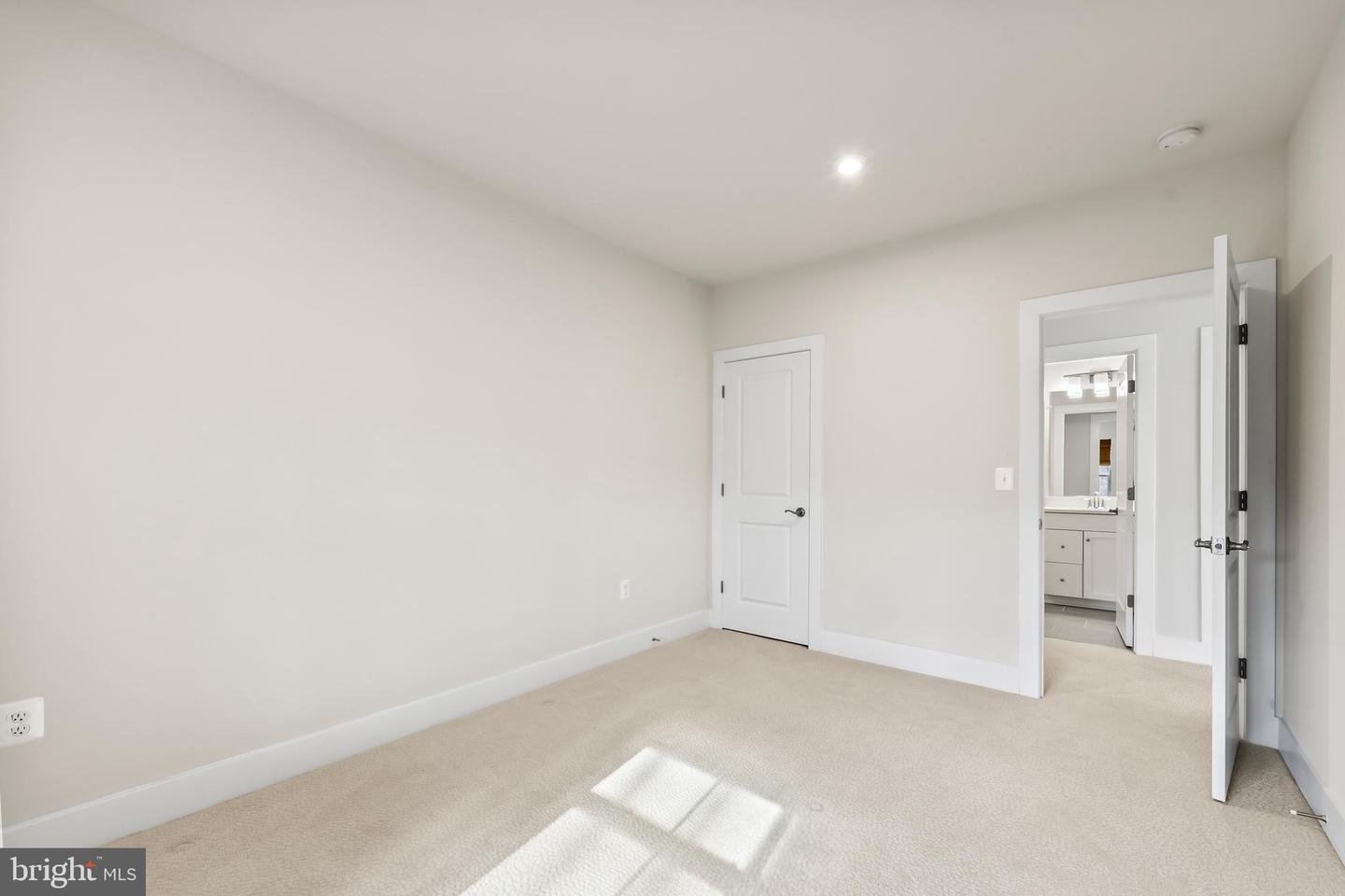 18126 MARSH PINE RD, DUMFRIES, Virginia 22026, 4 Bedrooms Bedrooms, ,3 BathroomsBathrooms,Residential,For sale,18126 MARSH PINE RD,VAPW2087958 MLS # VAPW2087958