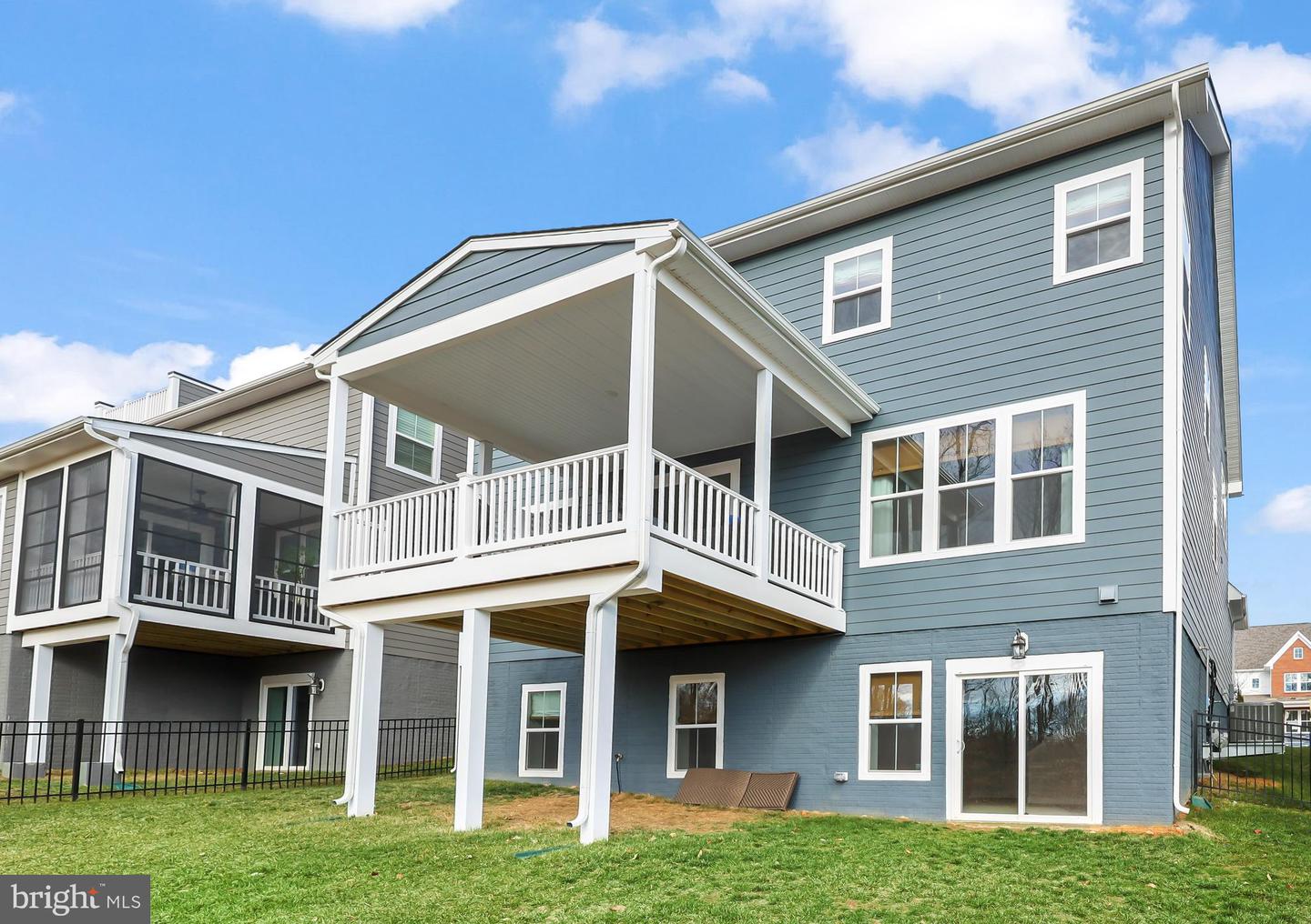 18126 MARSH PINE RD, DUMFRIES, Virginia 22026, 4 Bedrooms Bedrooms, ,3 BathroomsBathrooms,Residential,For sale,18126 MARSH PINE RD,VAPW2087958 MLS # VAPW2087958