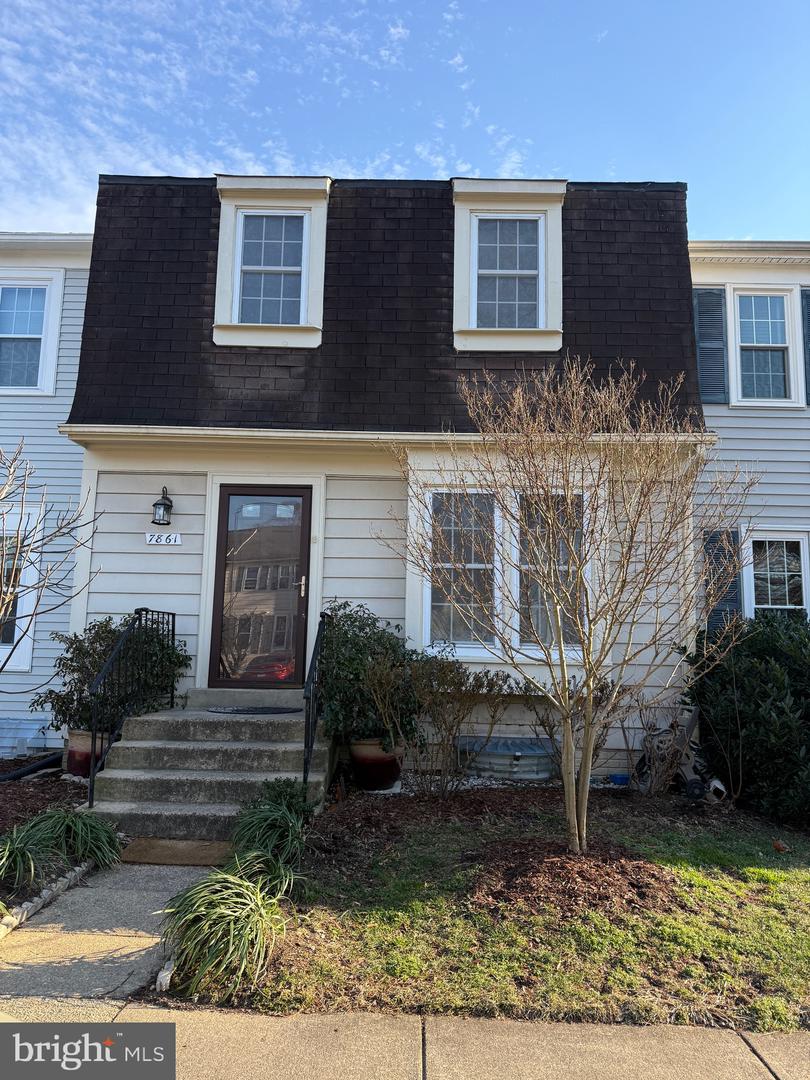 7861 PARTHIAN CT, SPRINGFIELD, Virginia 22153, 3 Bedrooms Bedrooms, ,2 BathroomsBathrooms,Residential,For sale,7861 PARTHIAN CT,VAFX2224630 MLS # VAFX2224630