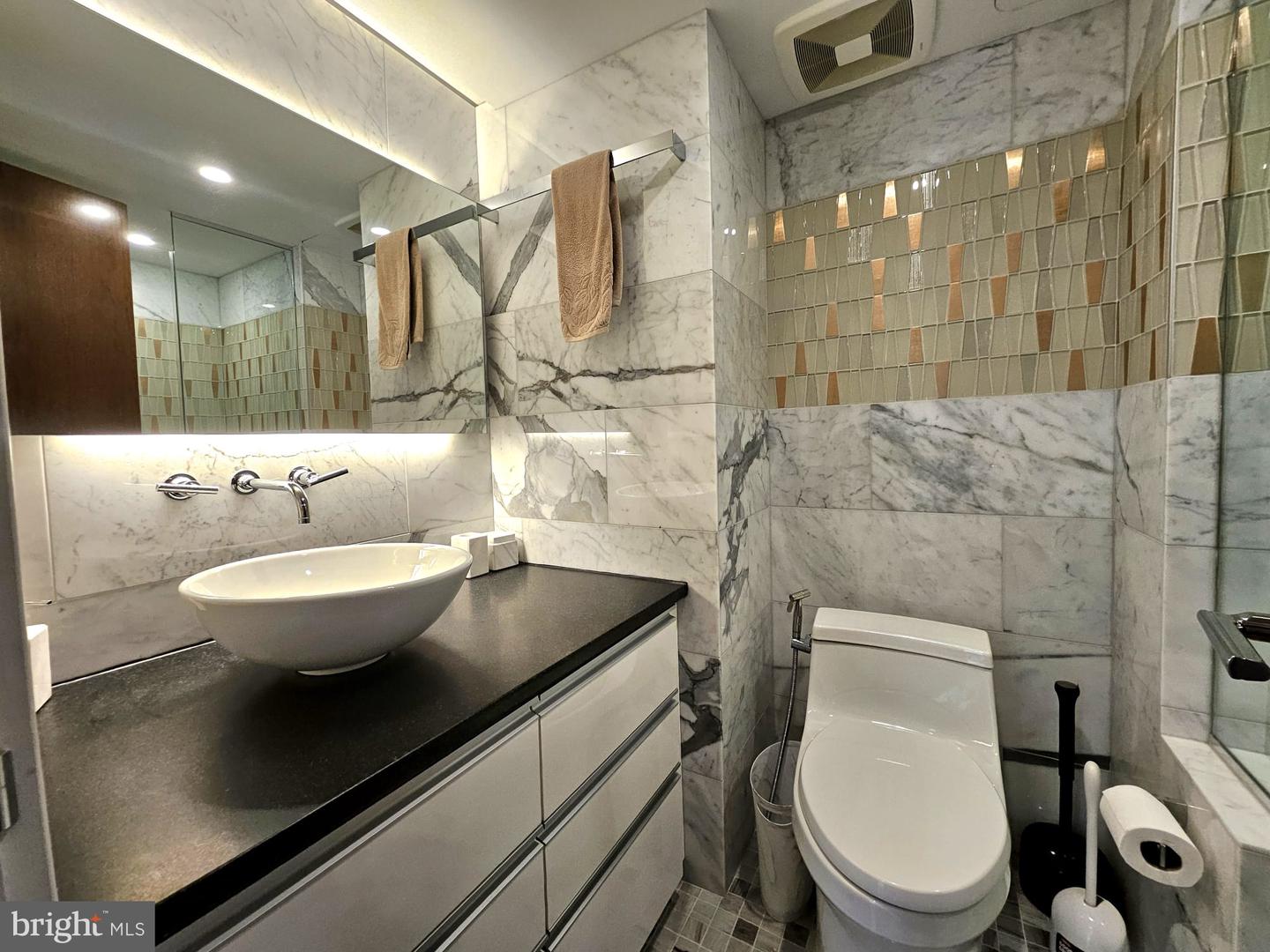 1080 WISCONSIN AVE NW #303, WASHINGTON, District Of Columbia 20007, 2 Bedrooms Bedrooms, ,2 BathroomsBathrooms,Residential,For sale,1080 WISCONSIN AVE NW #303,DCDC2187704 MLS # DCDC2187704