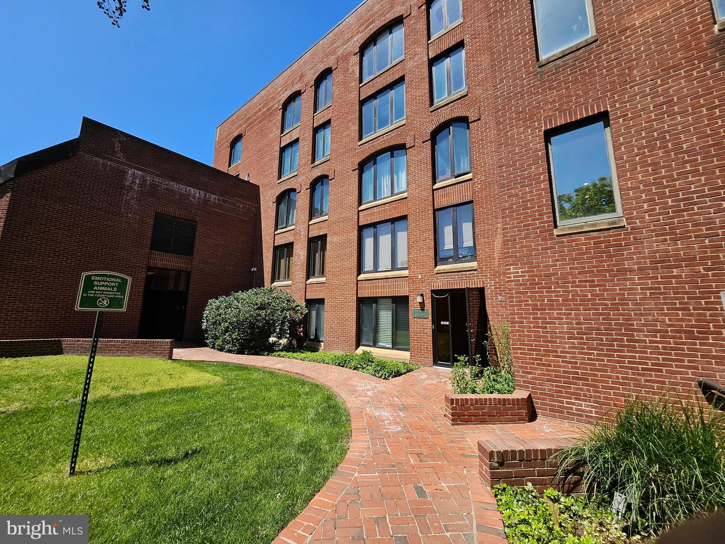 1080 WISCONSIN AVE NW #303, WASHINGTON, District Of Columbia 20007, 2 Bedrooms Bedrooms, ,2 BathroomsBathrooms,Residential,For sale,1080 WISCONSIN AVE NW #303,DCDC2187704 MLS # DCDC2187704