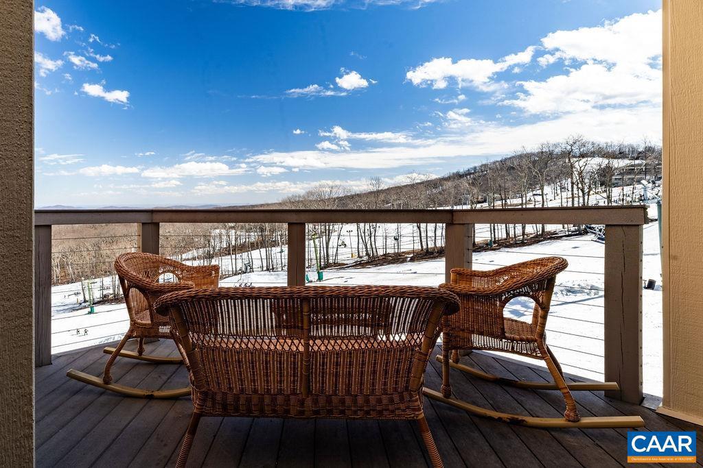 947 DIAMOND HILL CONDOS, WINTERGREEN RESORT, Virginia 22967, 3 Bedrooms Bedrooms, ,3 BathroomsBathrooms,Residential,For sale,947 DIAMOND HILL CONDOS,661400 MLS # 661400