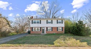 4705 KETTERMAN CT, WOODBRIDGE, Virginia 22193, 4 Bedrooms Bedrooms, ,3 BathroomsBathrooms,Residential,For sale,4705 KETTERMAN CT,VAPW2084586 MLS # VAPW2084586