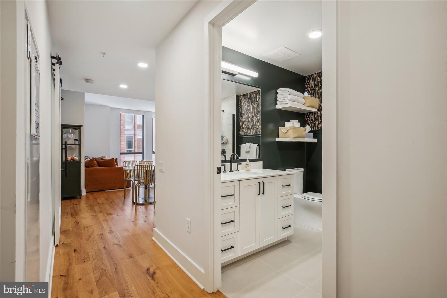 1211 VAN ST SE #602, WASHINGTON, District Of Columbia 20003, 1 Bedroom Bedrooms, ,1 BathroomBathrooms,Residential,For sale,1211 VAN ST SE #602,DCDC2185458 MLS # DCDC2185458