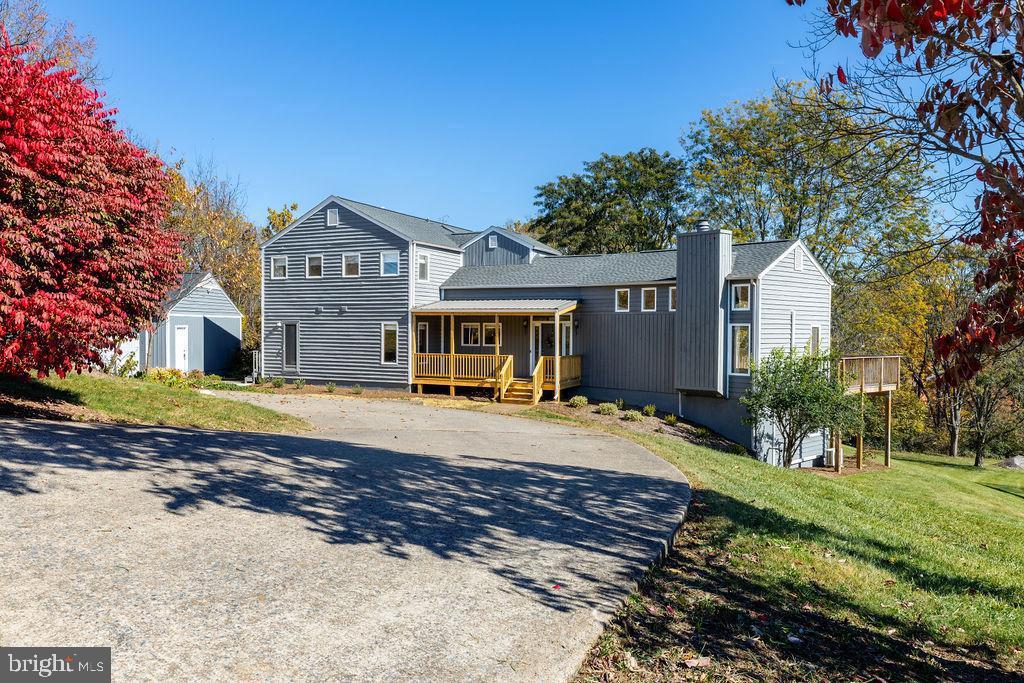 952 FAIRWAY DR, WAYNESBORO, Virginia 22980, 3 Bedrooms Bedrooms, ,3 BathroomsBathrooms,Residential,For sale,952 FAIRWAY DR,VAWB2000160 MLS # VAWB2000160