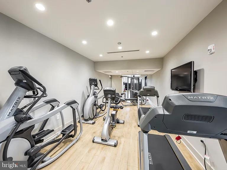23669 GOLDEN EMBERS SQ #302, ASHBURN, Virginia 20148, 2 Bedrooms Bedrooms, ,2 BathroomsBathrooms,Residential,For sale,23669 GOLDEN EMBERS SQ #302,VALO2090188 MLS # VALO2090188