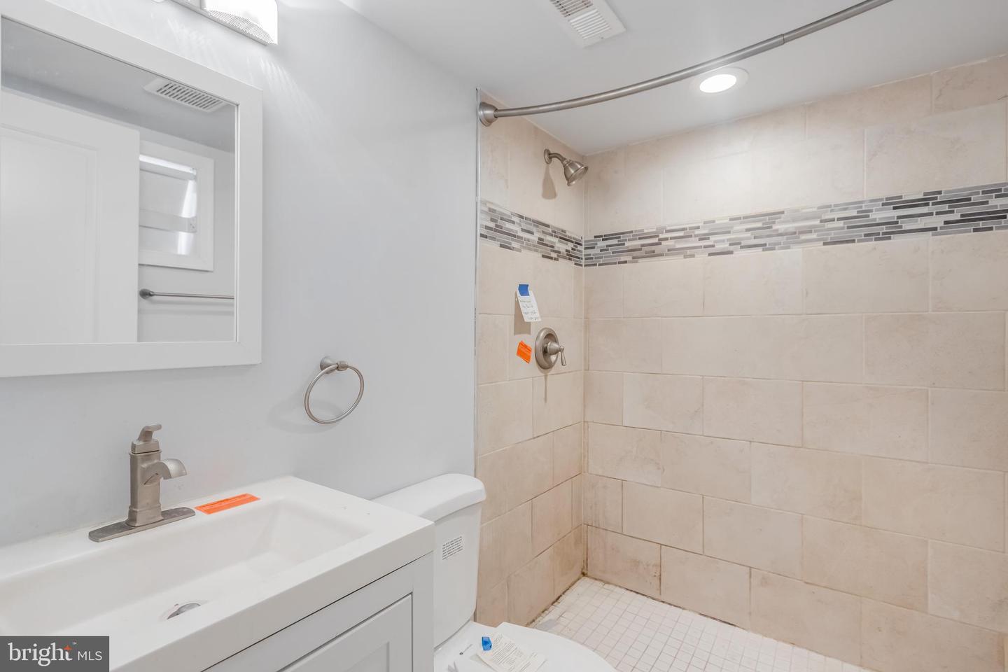 2201 T PL SE, WASHINGTON, District Of Columbia 20020, 2 Bedrooms Bedrooms, ,3 BathroomsBathrooms,Residential,For sale,2201 T PL SE,DCDC2187928 MLS # DCDC2187928