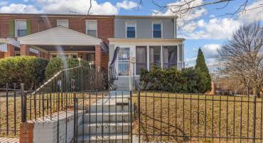 2201 T PL SE, WASHINGTON, District Of Columbia 20020, 2 Bedrooms Bedrooms, ,3 BathroomsBathrooms,Residential,For sale,2201 T PL SE,DCDC2187928 MLS # DCDC2187928